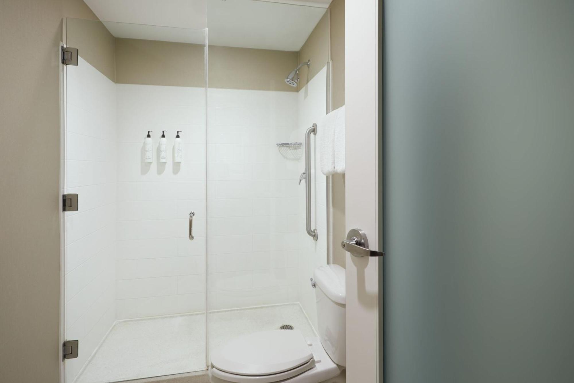 Springhill Suites St. Louis Airport/Earth City Бріджтон Екстер'єр фото